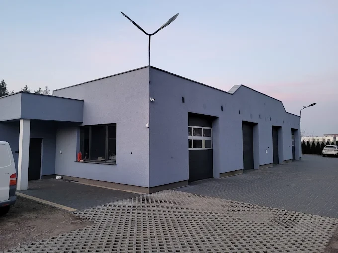 nowoczesny budynek warsztatu samochodowego VoWo Mechanika i Elektronika w Międzyrzeczu